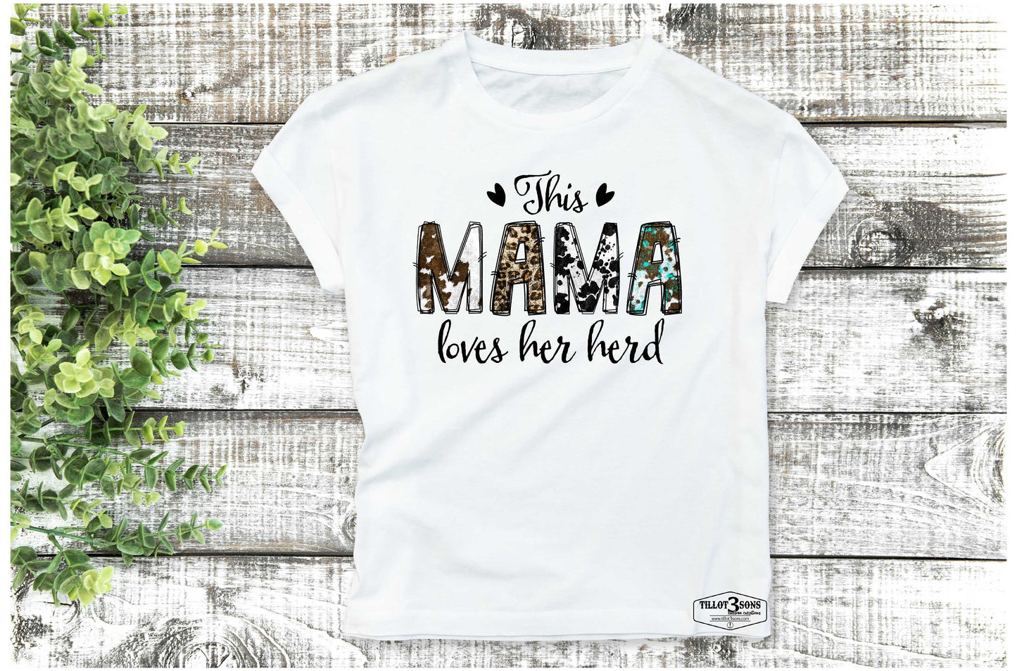This Mama Loves Her Herd = T-shirt