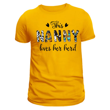 This Mama Loves Her Herd = T-shirt